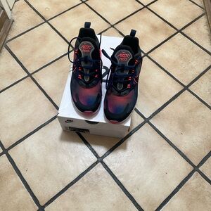 Nike React Sneakers - Black and Pink Women’s 6.5